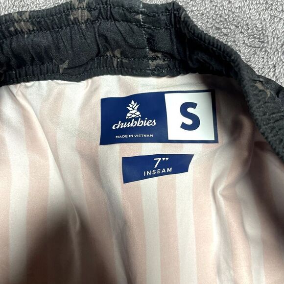 Chubbies Mens Small Black Stars 7" Inseam Athletic Shorts Gym Workout Sports - Picture 3 of 7